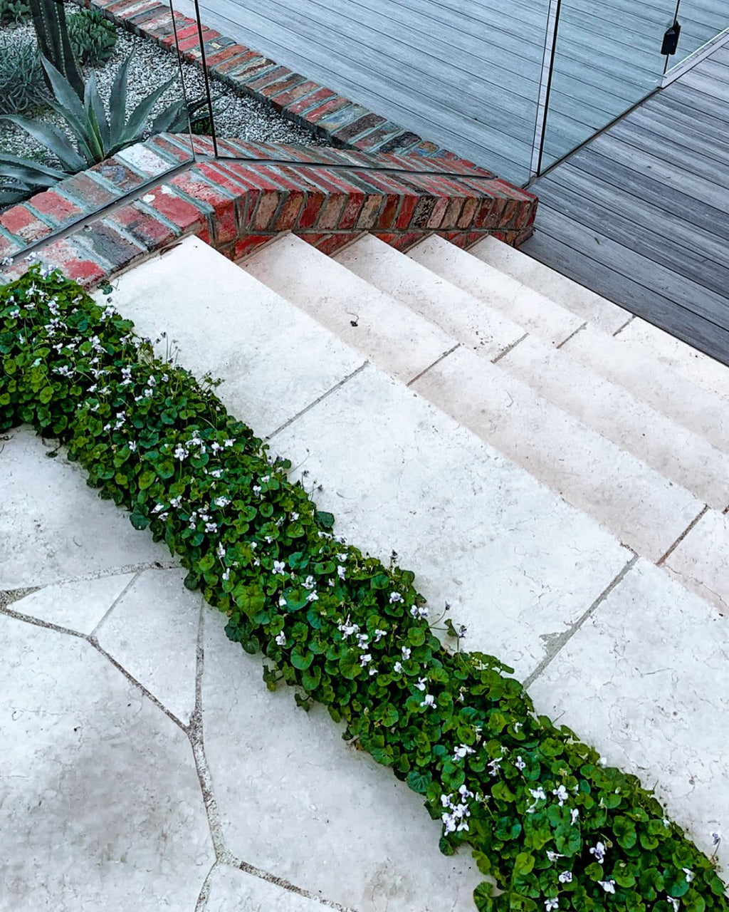 Crazy Pave Atri Limestone (Per m2)