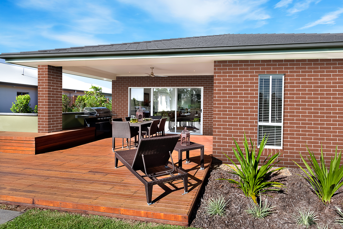Brick Red | Selkirk Concrete Brick (500 per pack)
