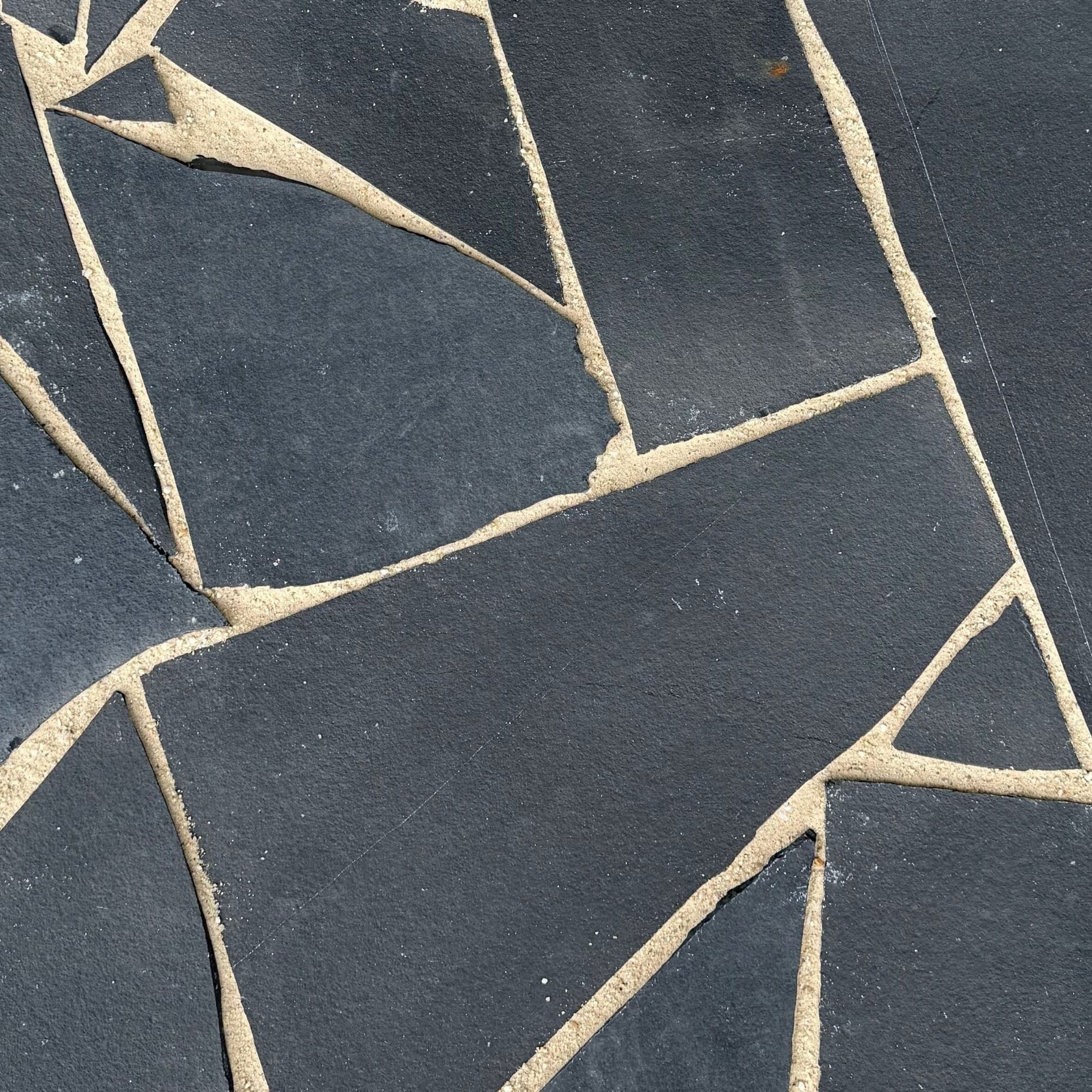 Limestone - BLACK